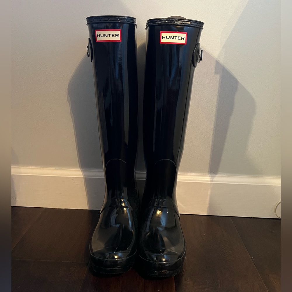 Hunter Woman’s Original Tall Gloss Rain Boots